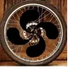 7447441-la-rueda-de-motos-antiguas.webp