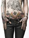Mujeres sexis, tatuajes de pistolas en la pelvis10.webp