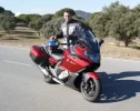 k 1600 gt y yo reducida.webp