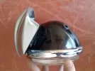 faro y visera.webp