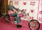 Harley-Davidson-Paris-Hilton-02.webp