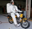 La_moto_que_estuvo_a_punto_de_surcar_la_Luna_02_nasa.webp