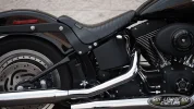le-pera-bare-bones-solo-seat-harley-davidson-3.webp