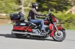 en-primer-lugar-ride--2011-harley-davidson-cvo-modelos-712.webp