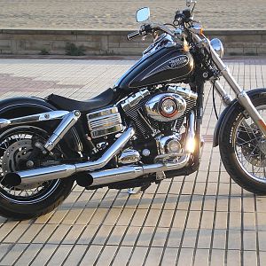 HARLEY DAVIDSON DYNA LOW RIDER