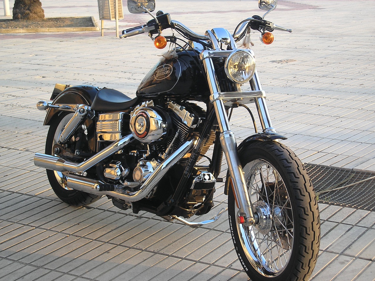 HARLEY DAVIDSON DYNA LOW RIDER